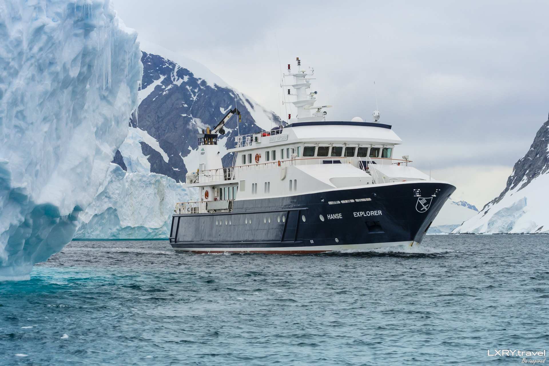 expedition yacht charter