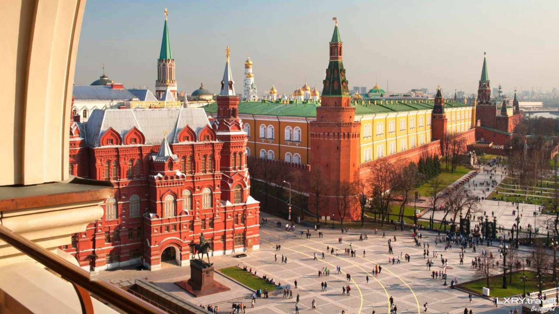 Kremlin отзывы. Гостиница «Москва» (four Seasons Hotel Moscow). Four Seasons Москва и красная площадь. 4 Seasons Москва отель. Гостиница на красной площади в Москве.